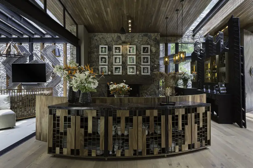 The River House · bar
