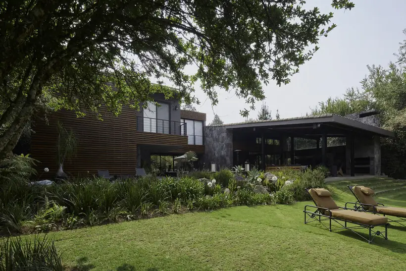 BS House · jardín