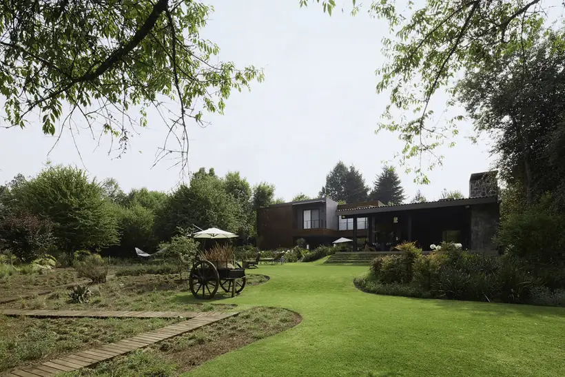 BS House · jardín